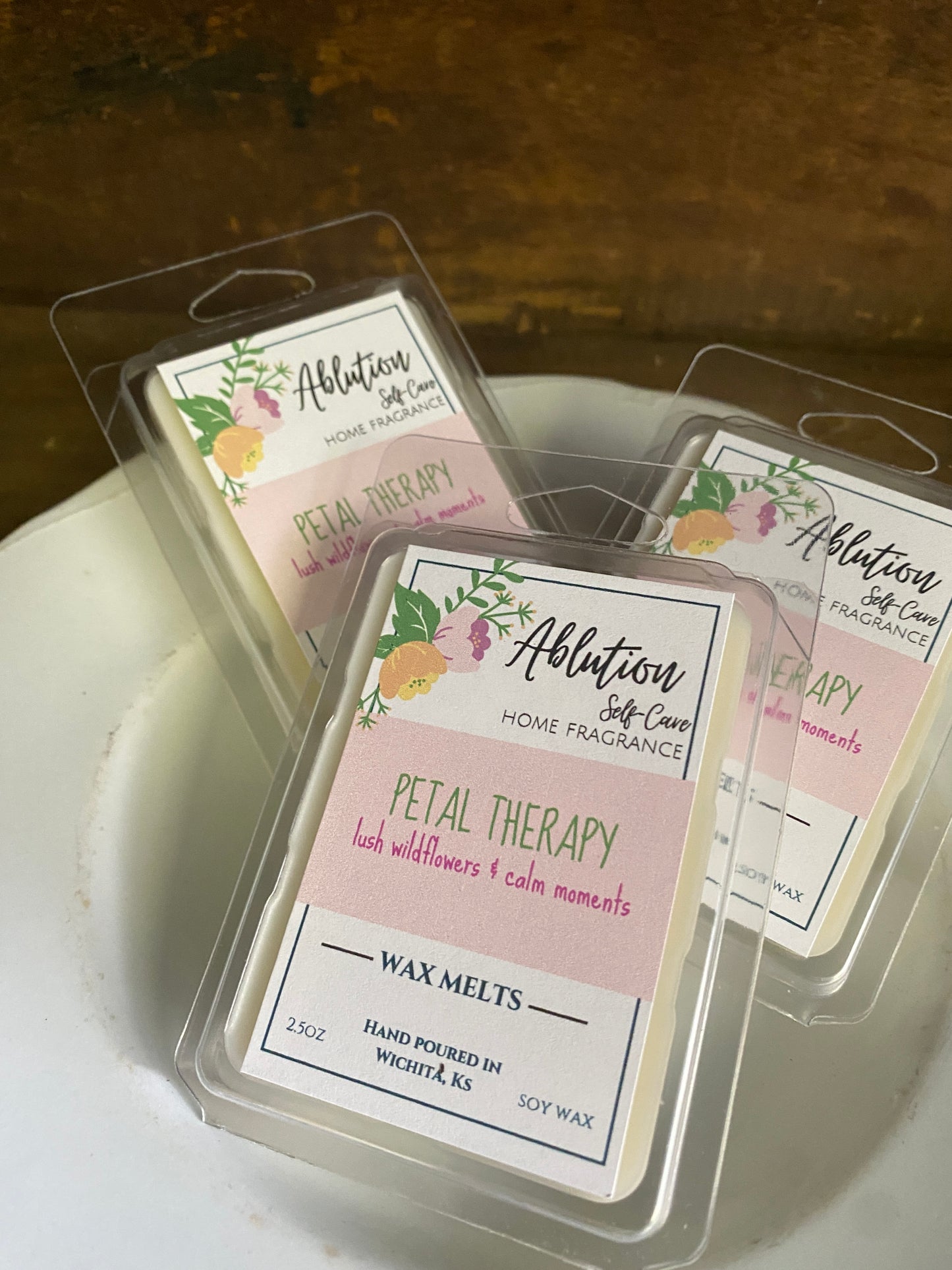 PETAL THERAPY - WAX MELT CLAMMIE