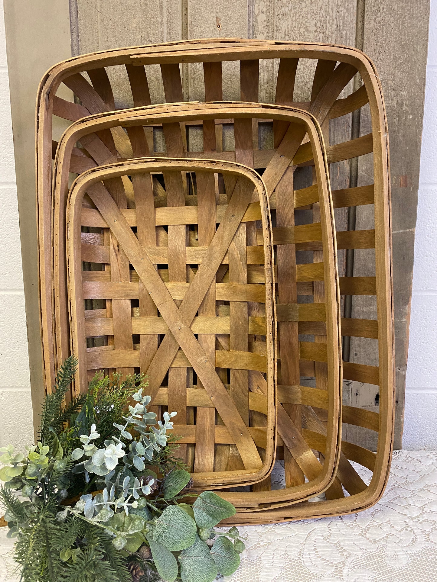 NEW - MED RECTANGLE BROWN TOBACCO BASKET