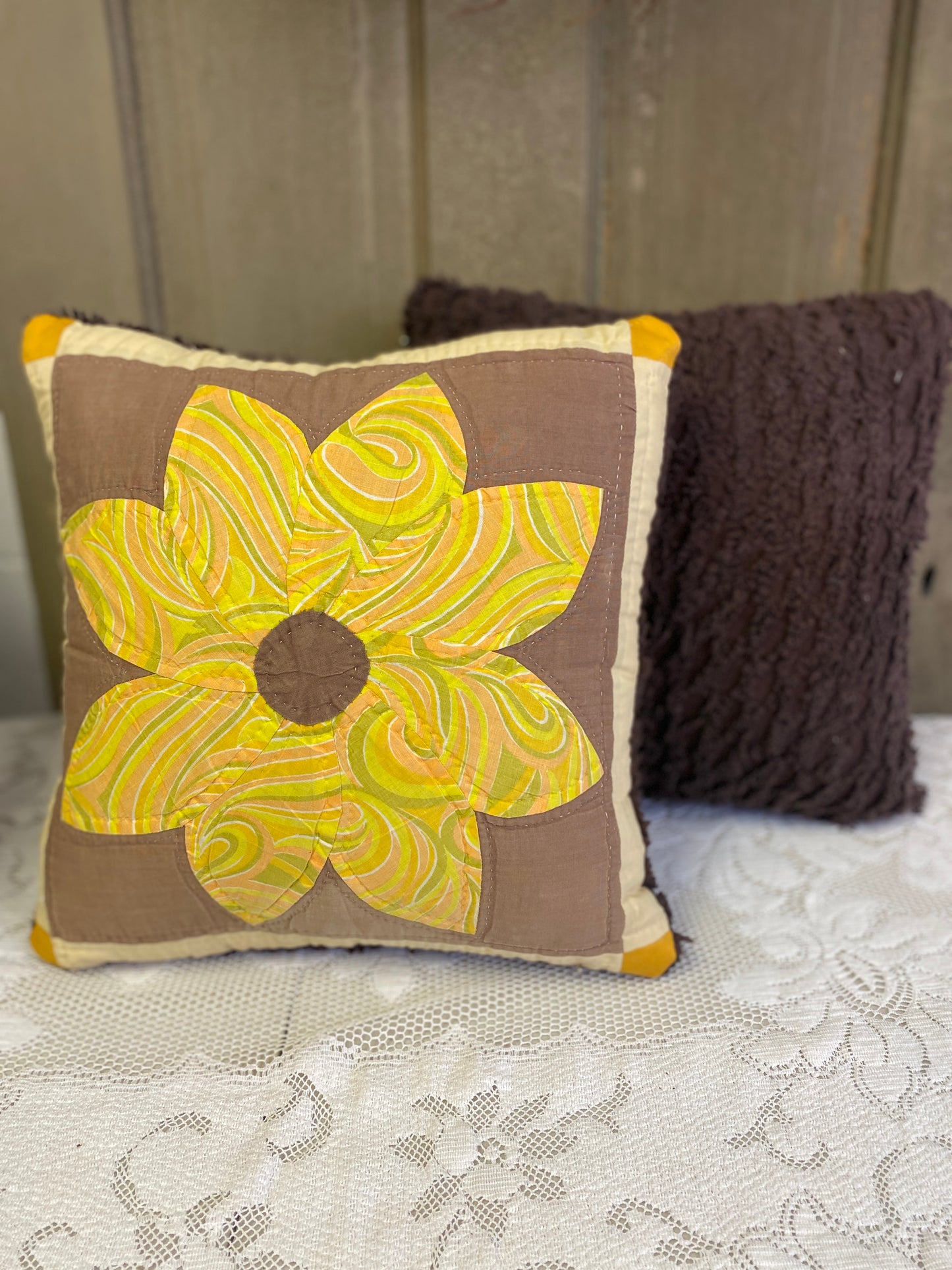 SWIRL SUNFLOWER PILLOW