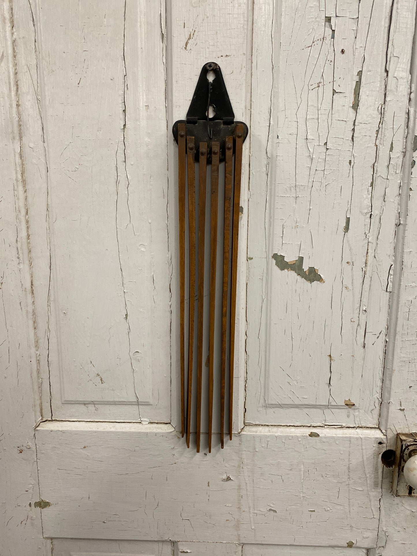 CLOTHES DRYING RACK