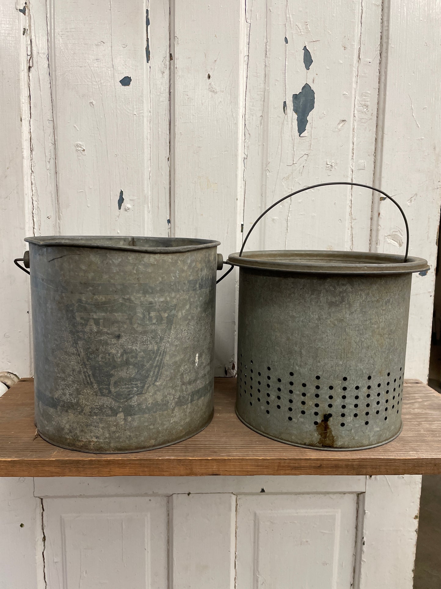 MINNOW BUCKET