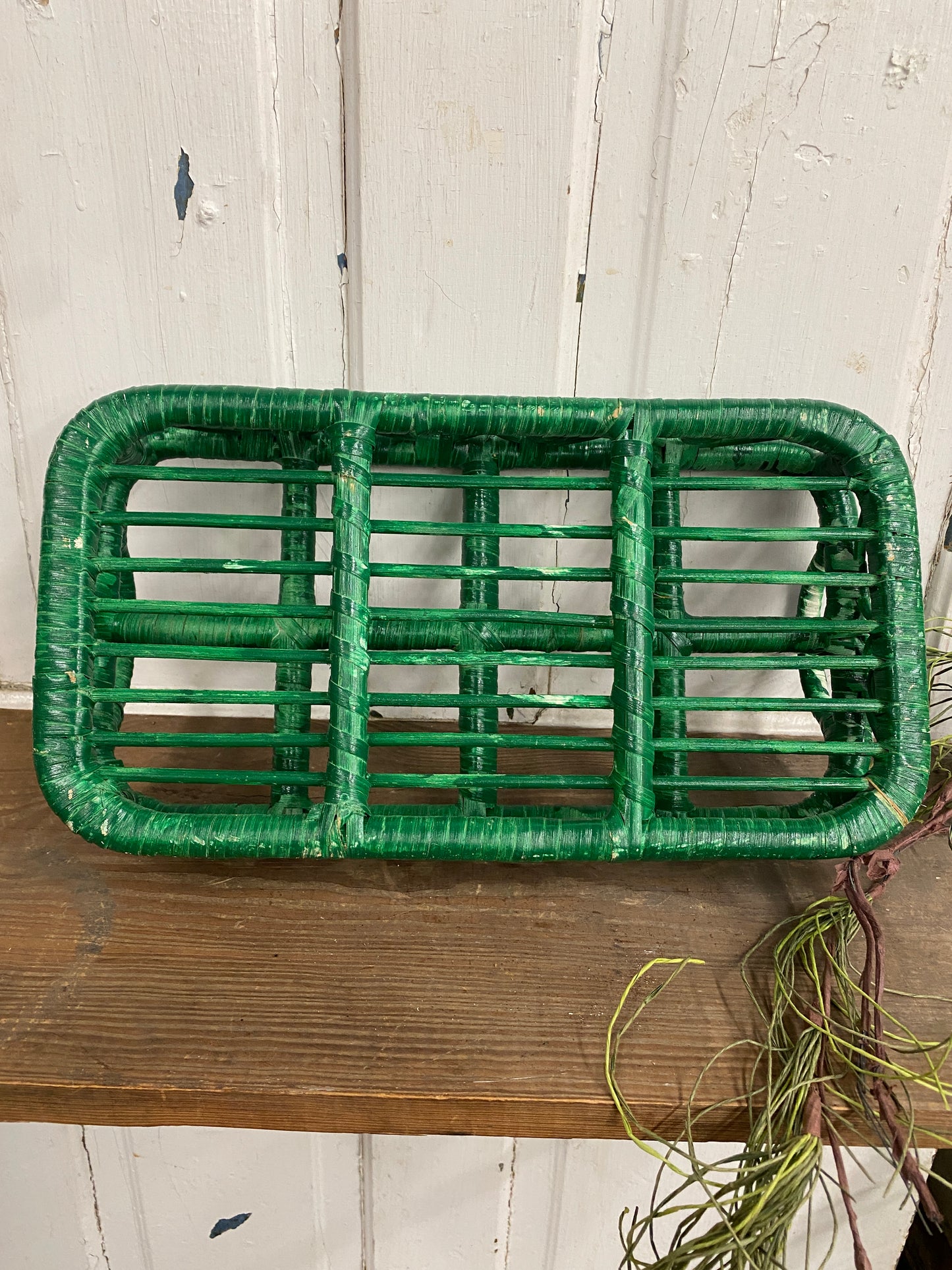 RATTAN BEVERAGE CADDY