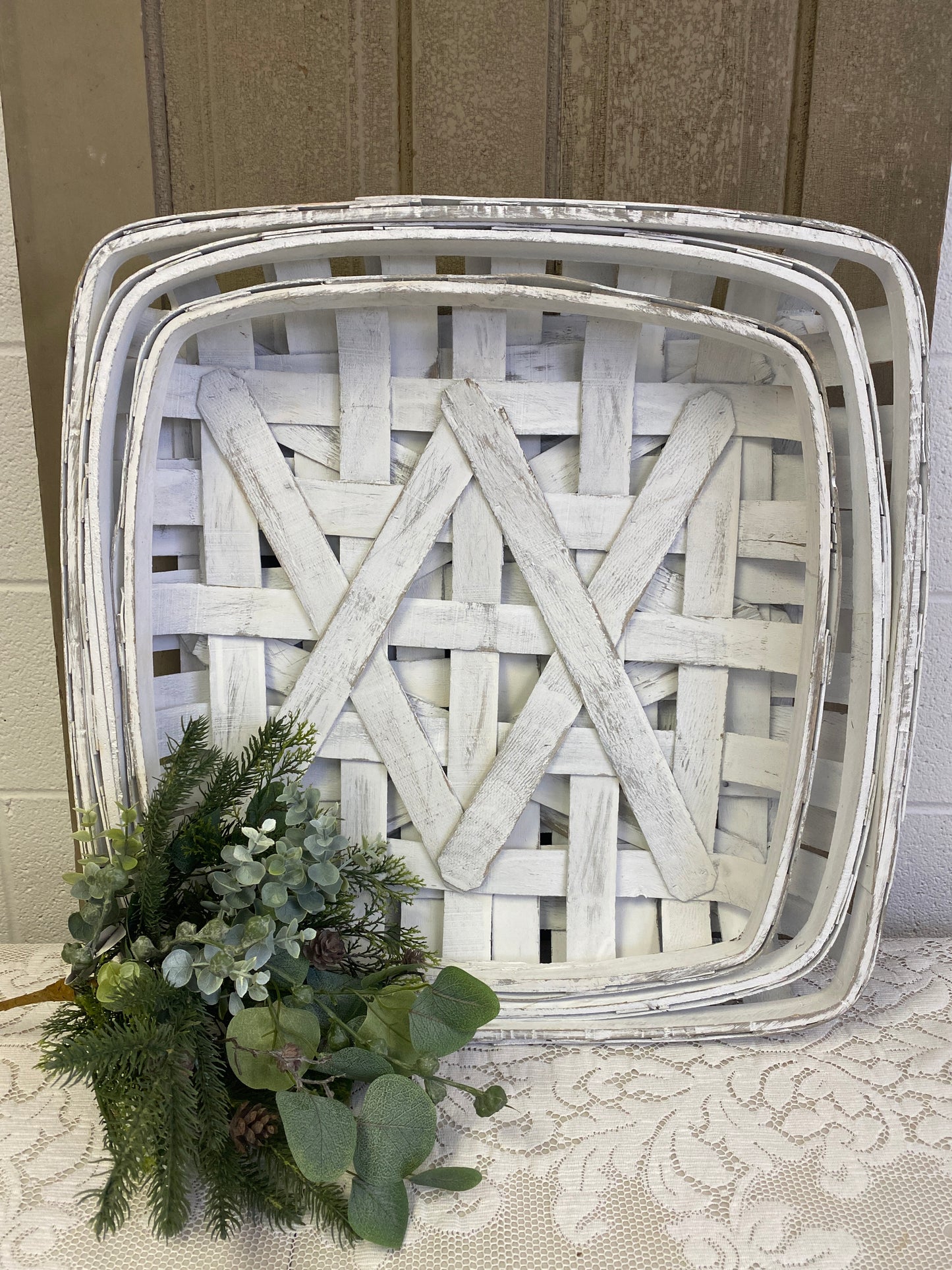 NEW - MED WHITE TOBACCO BASKET