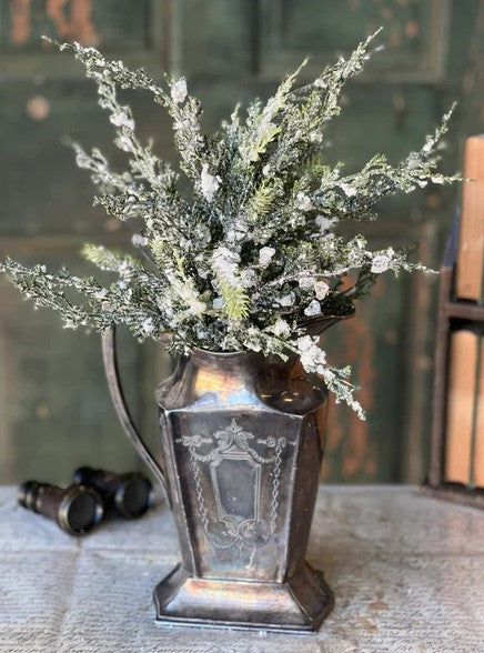 FLORALS AND GREENERY