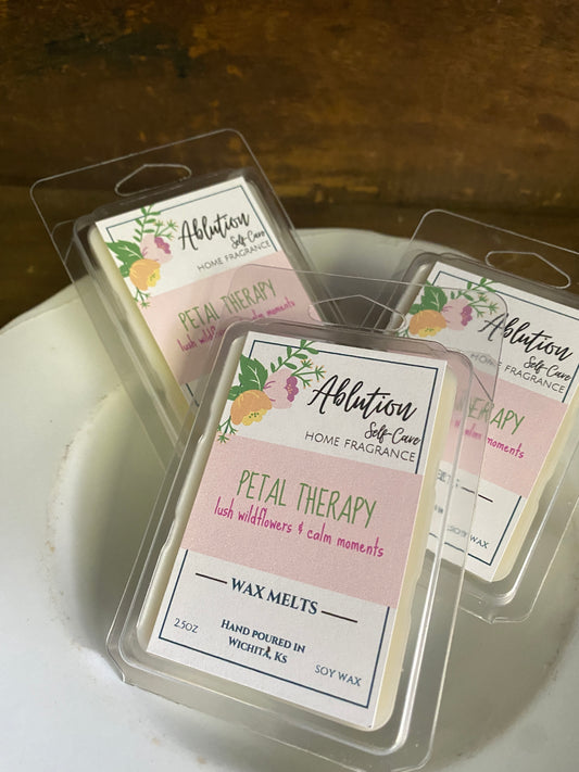 PETAL THERAPY - WAX MELT CLAMMIE