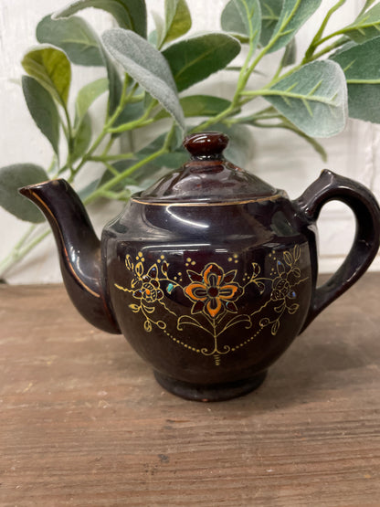 BROWN TEA POT