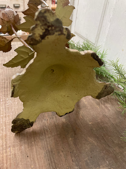 METAL FLOWERS CANDLE HOLDER