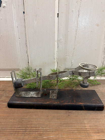 EGG SCALE