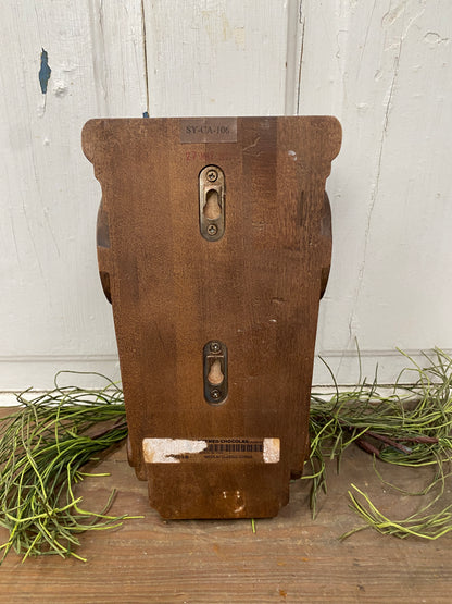 WOOD CORBEL