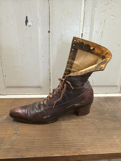 VINTAGE LEATHER SHOE