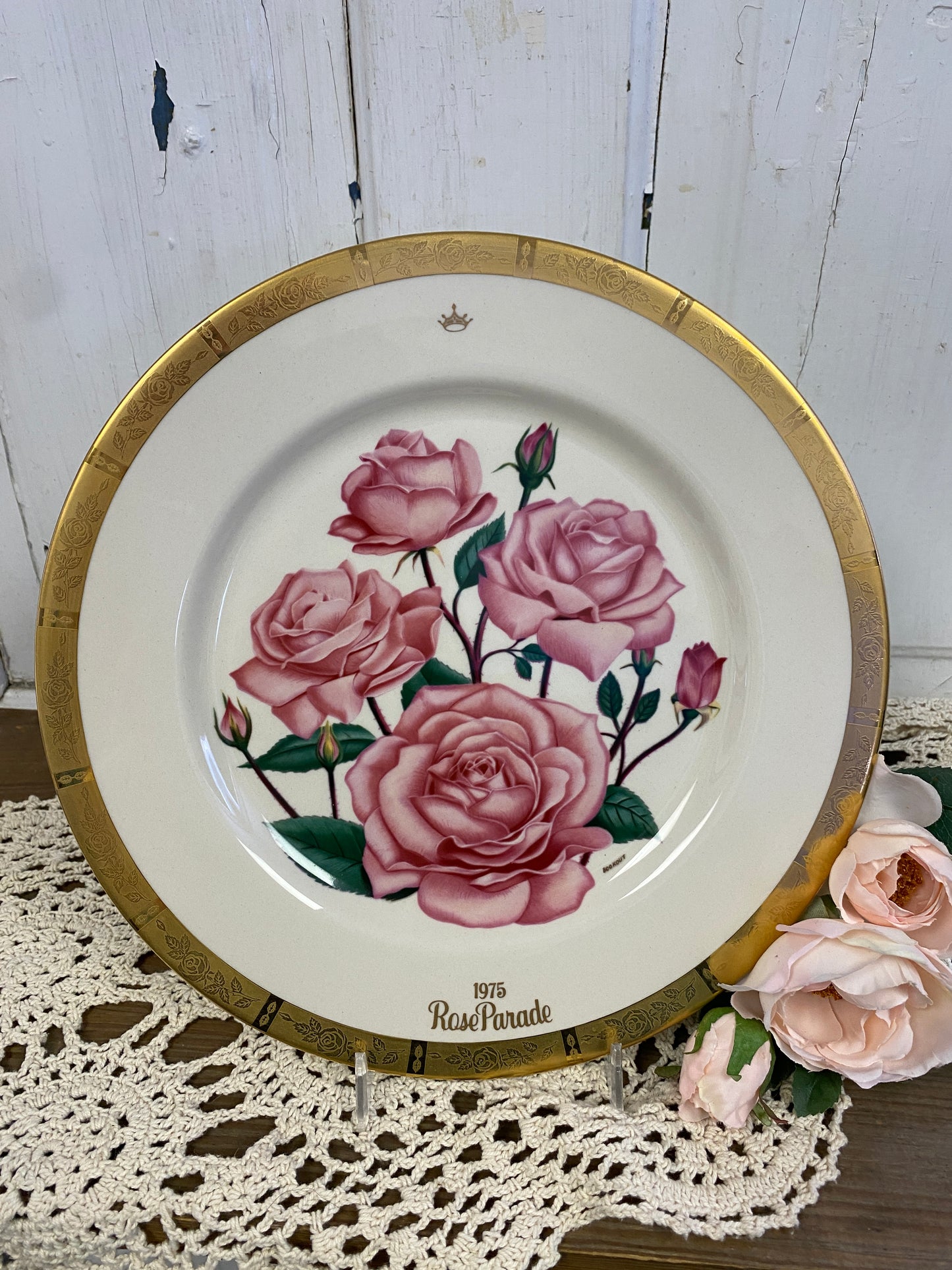 GORHAM ROSE PLATE - ROSE PARADE 1975