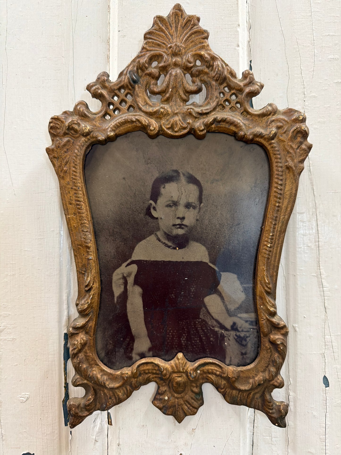 TIN PHOTO IN GOLD FRAME