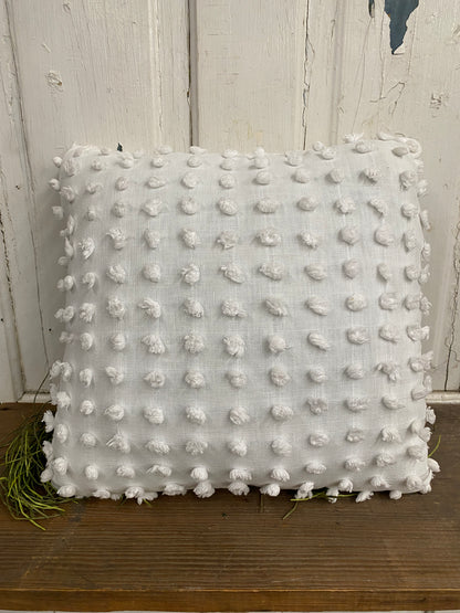 WHITE CHENILLE SQUARE