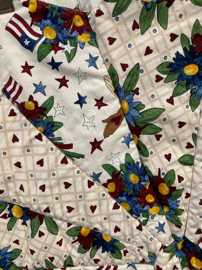 PATRIOTIC TABLE TOPPER