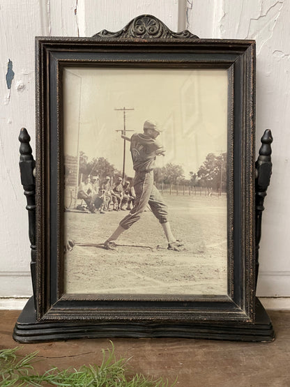 BASEBALL PLAYER IN BLACK FRAME