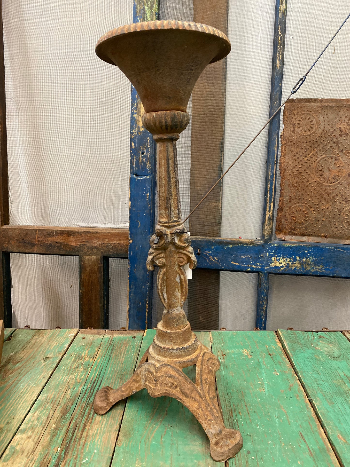 CAST IRON STAND