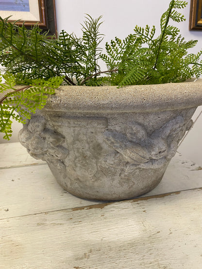 CONCRETE PLANTER