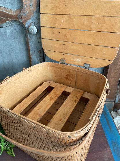 2 PC SQUARE EOOD PICNIC BASKET
