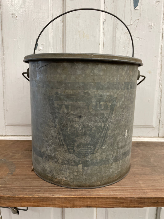 MINNOW BUCKET