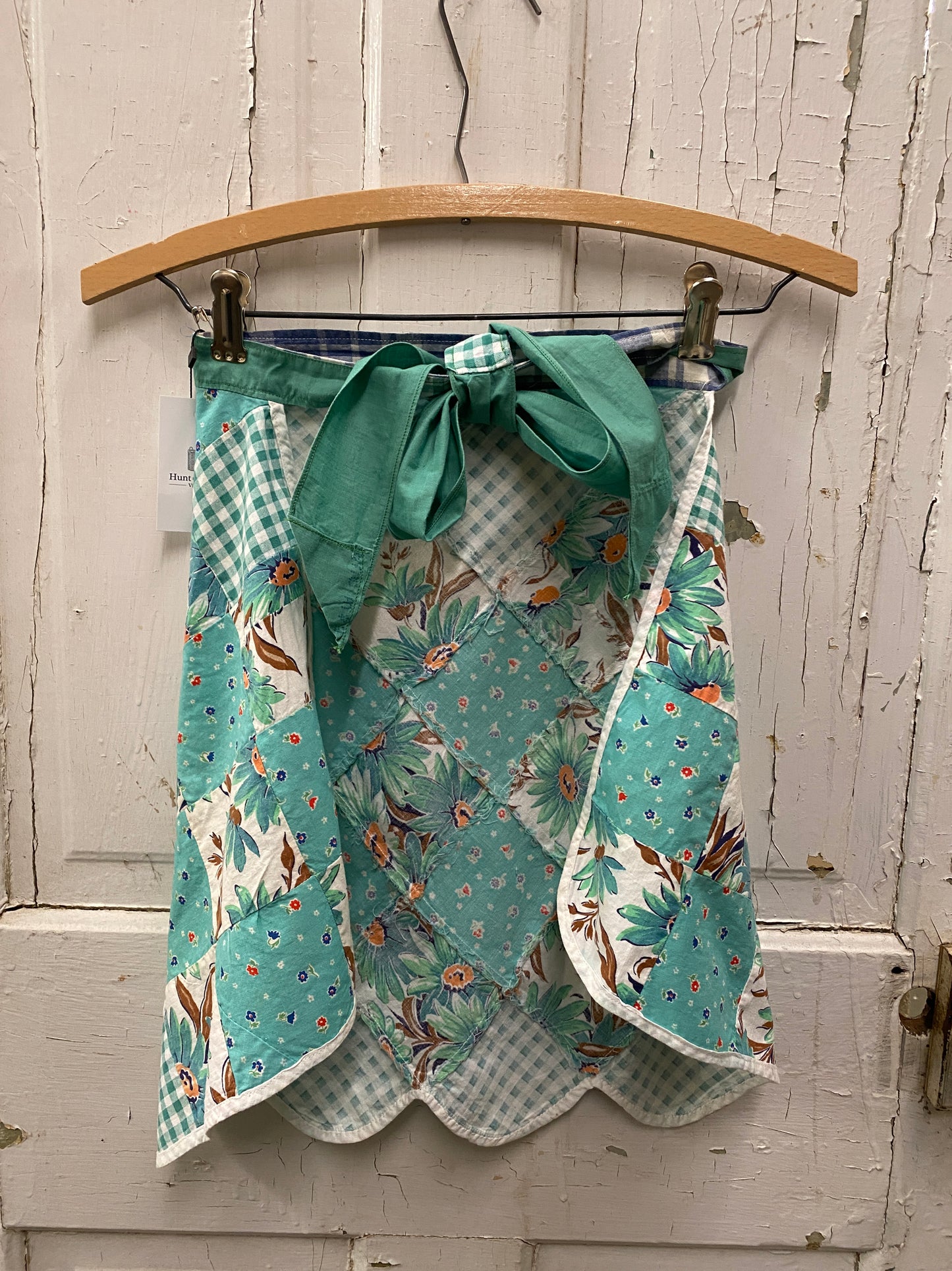 VINTAGE APRON
