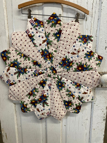 PATRIOTIC TABLE TOPPER