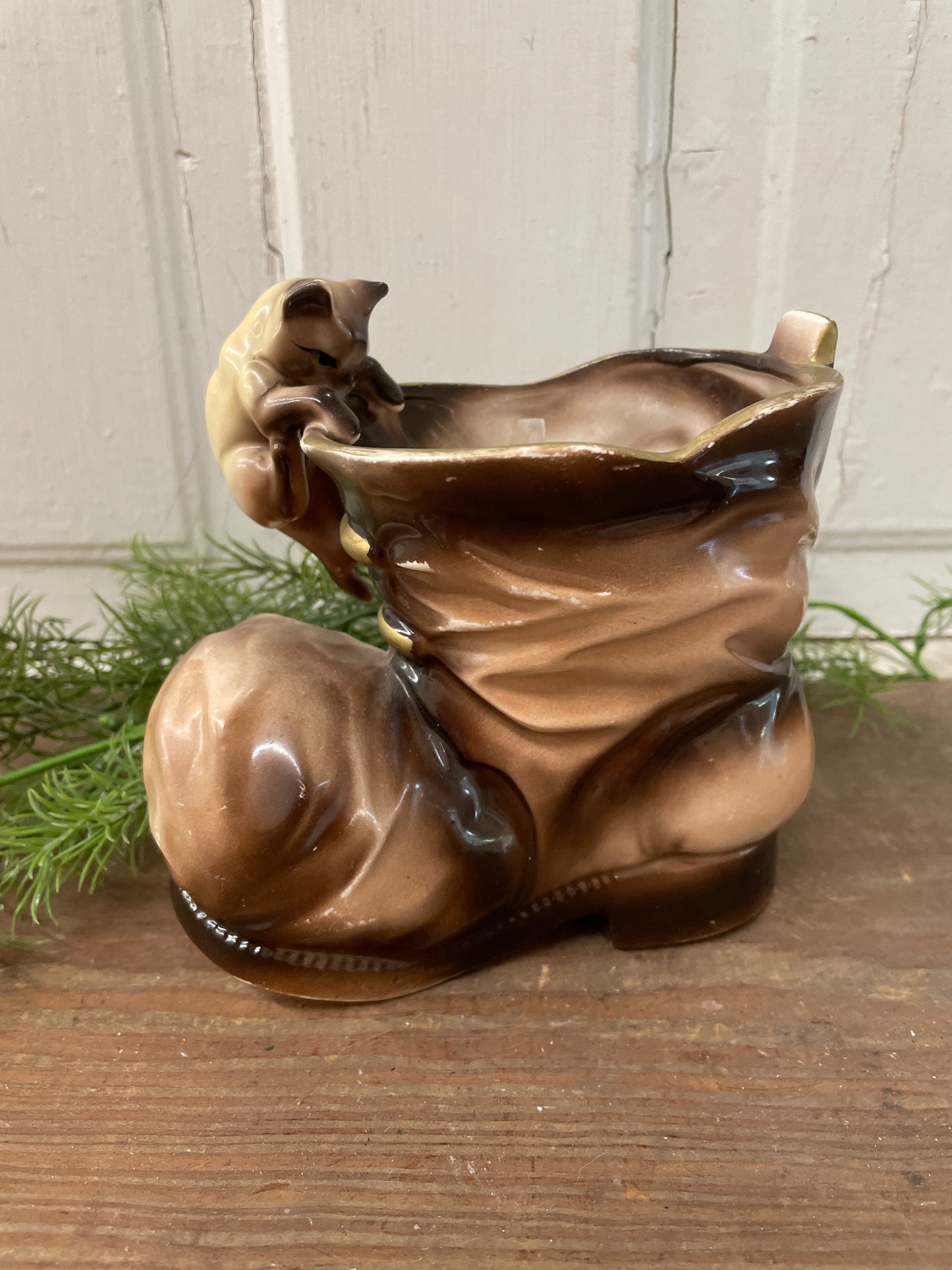 KITTEN SHOE PLANTER