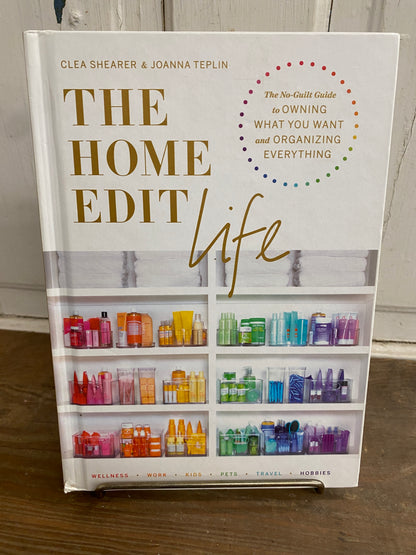 THE HOME EDIT LIFE - BOOK