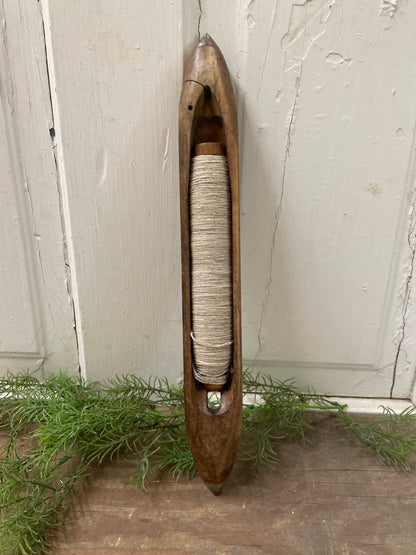 WEAVING SHUTTLE