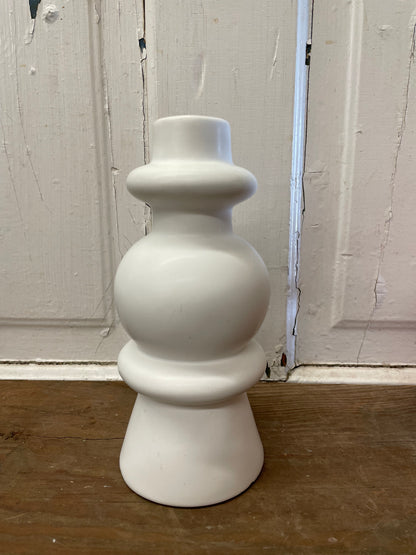 WHITE CERAMIC CANDLE HOLDER