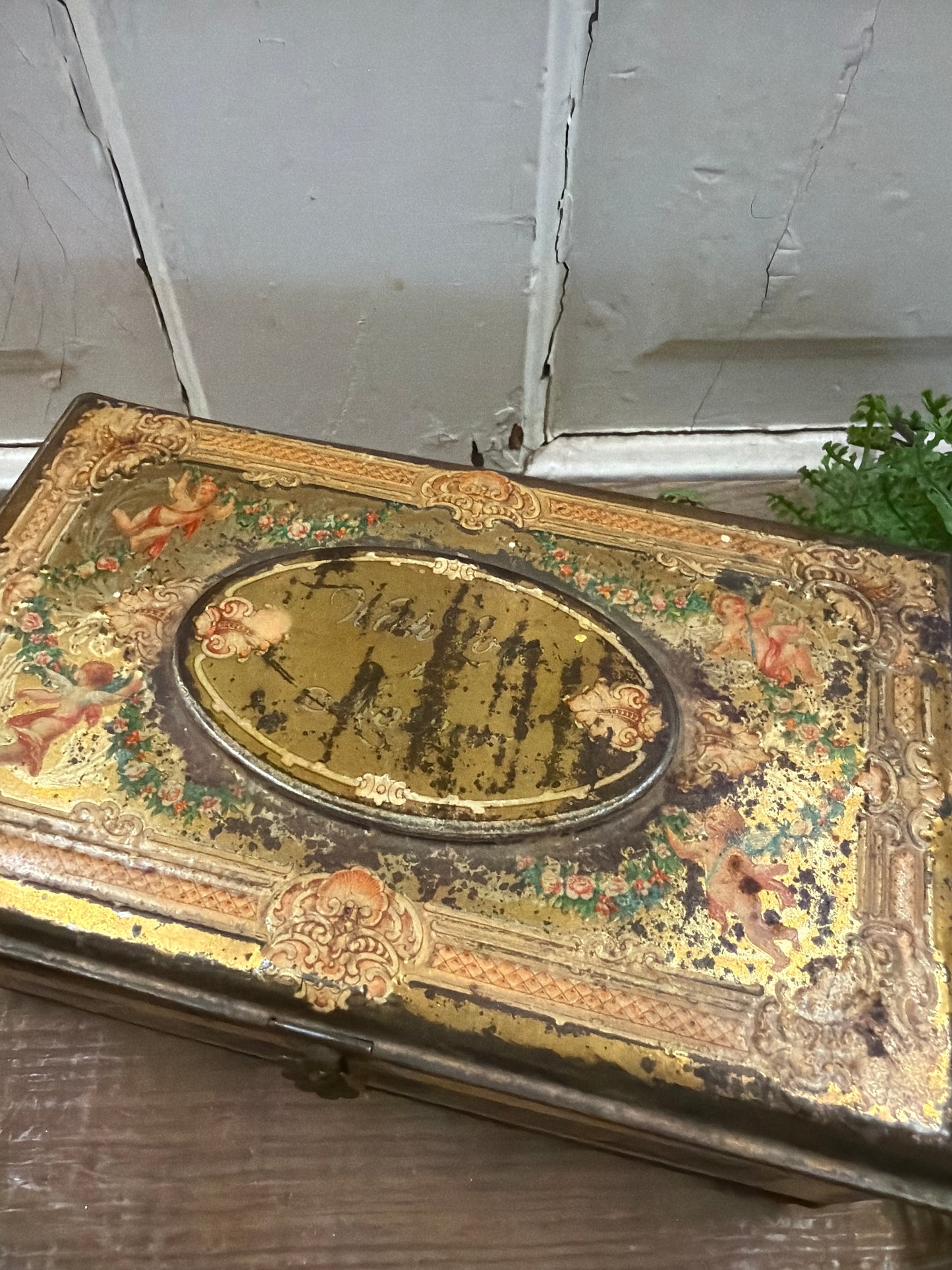 ARTSTYLE CHOCOLATE TIN