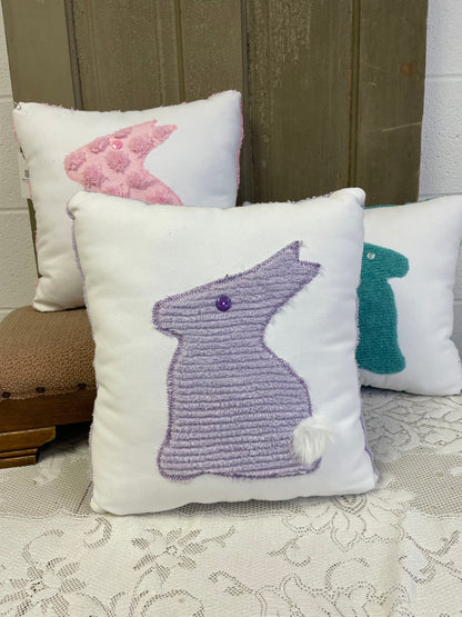 SQUARE CHENILLE BUNNY