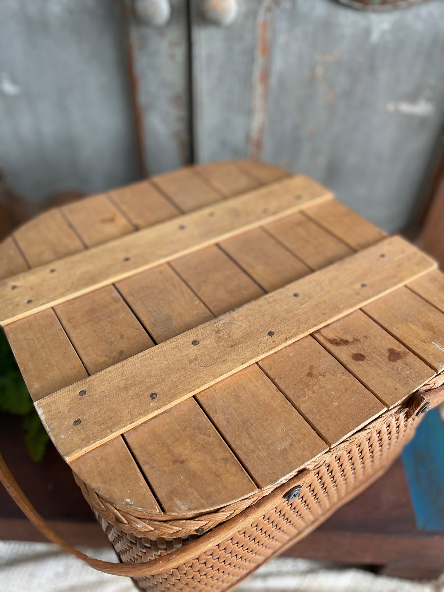 2 PC SQUARE EOOD PICNIC BASKET