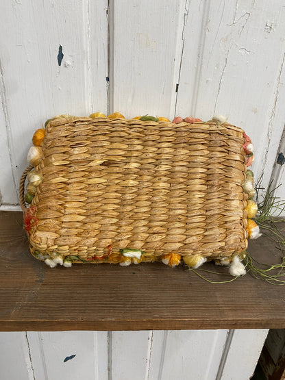 VINTAGE CASSEROLE BASKET