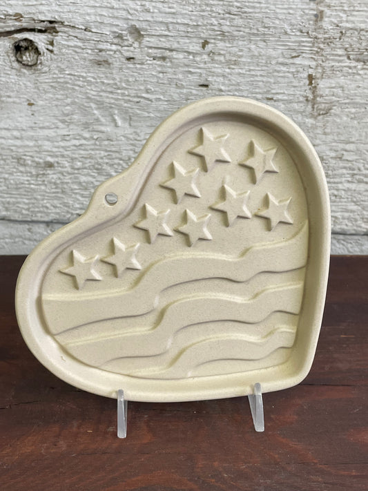 PAMPERED CHEF PATRIOT HEART COOKIE MOLD