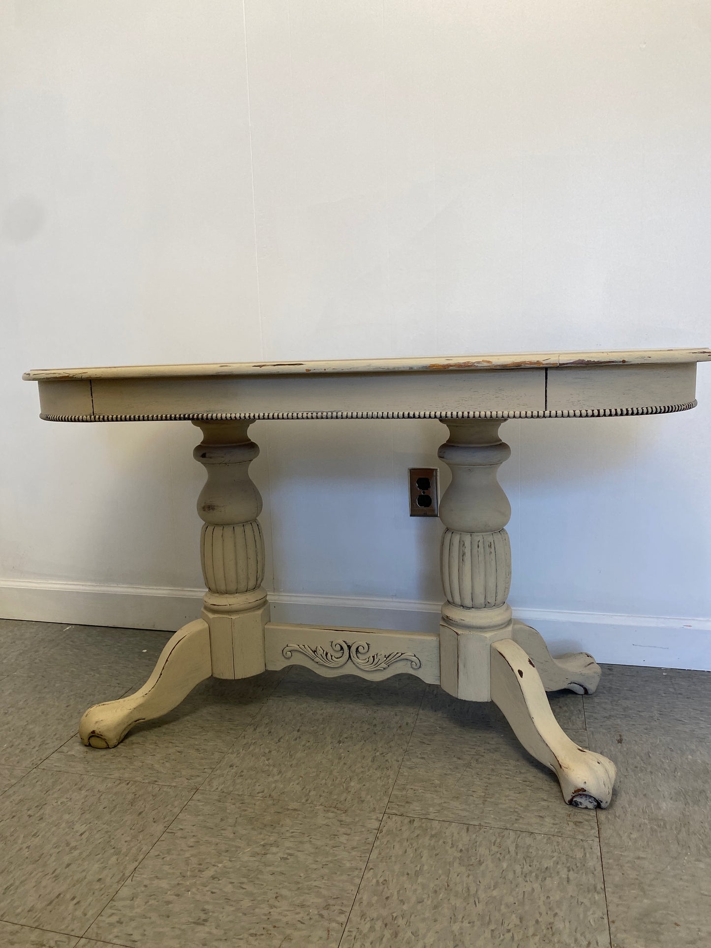 OVAL SOFA TABLE