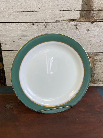 PYREX REGENCY GREEN MILK GLASS PLATE