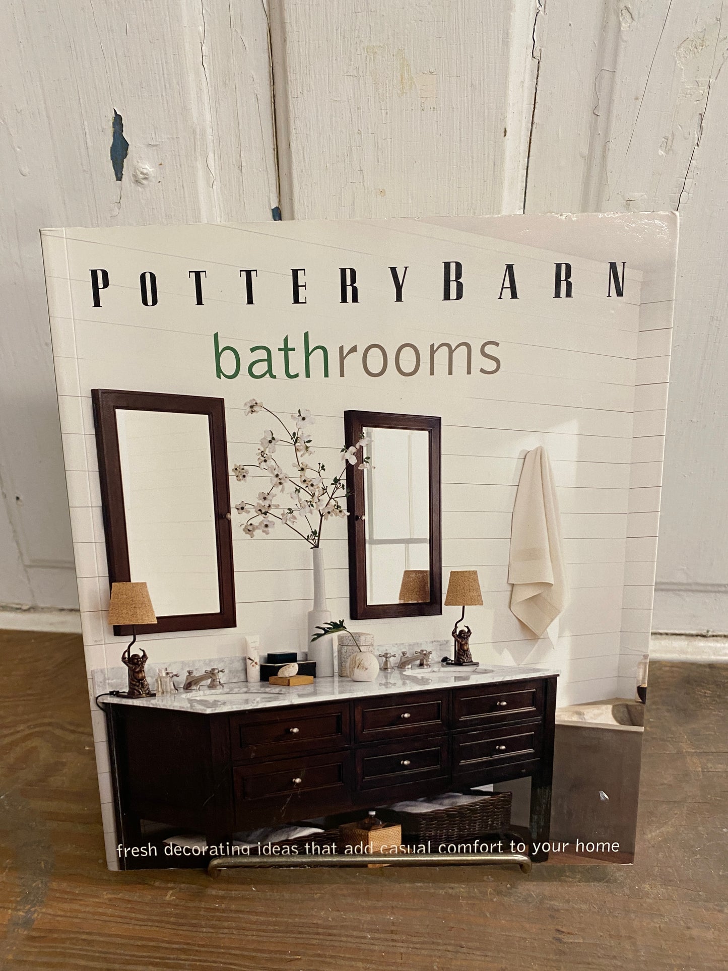 POTTERY BARN BATHROOM - BOOK