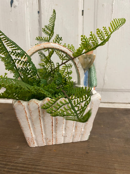 GARDEN ANGEL PLANTER