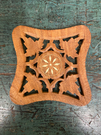 WOOD CARVED TRIVET