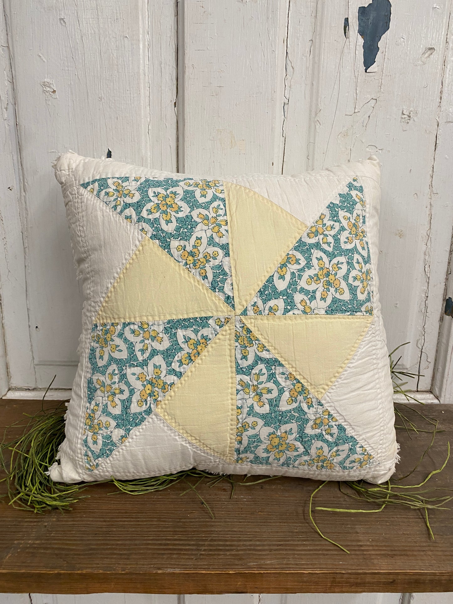 YELLOW TRIANGLE QUILT