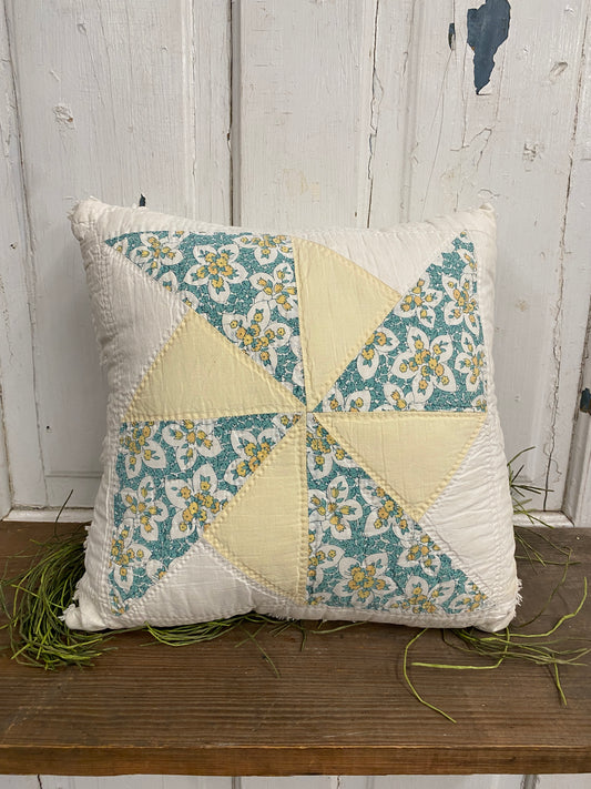YELLOW TRIANGLE QUILT