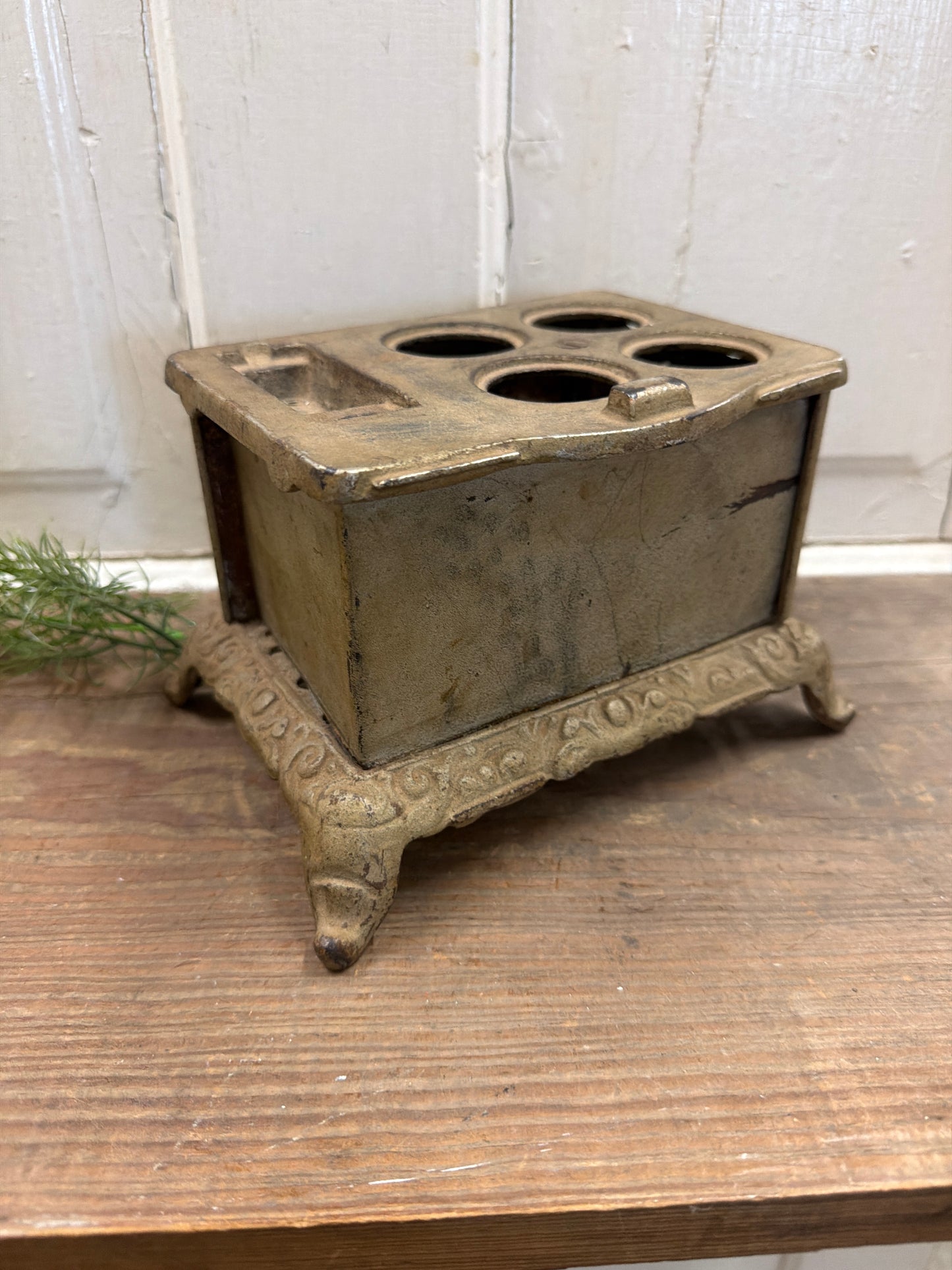 cast iron stove