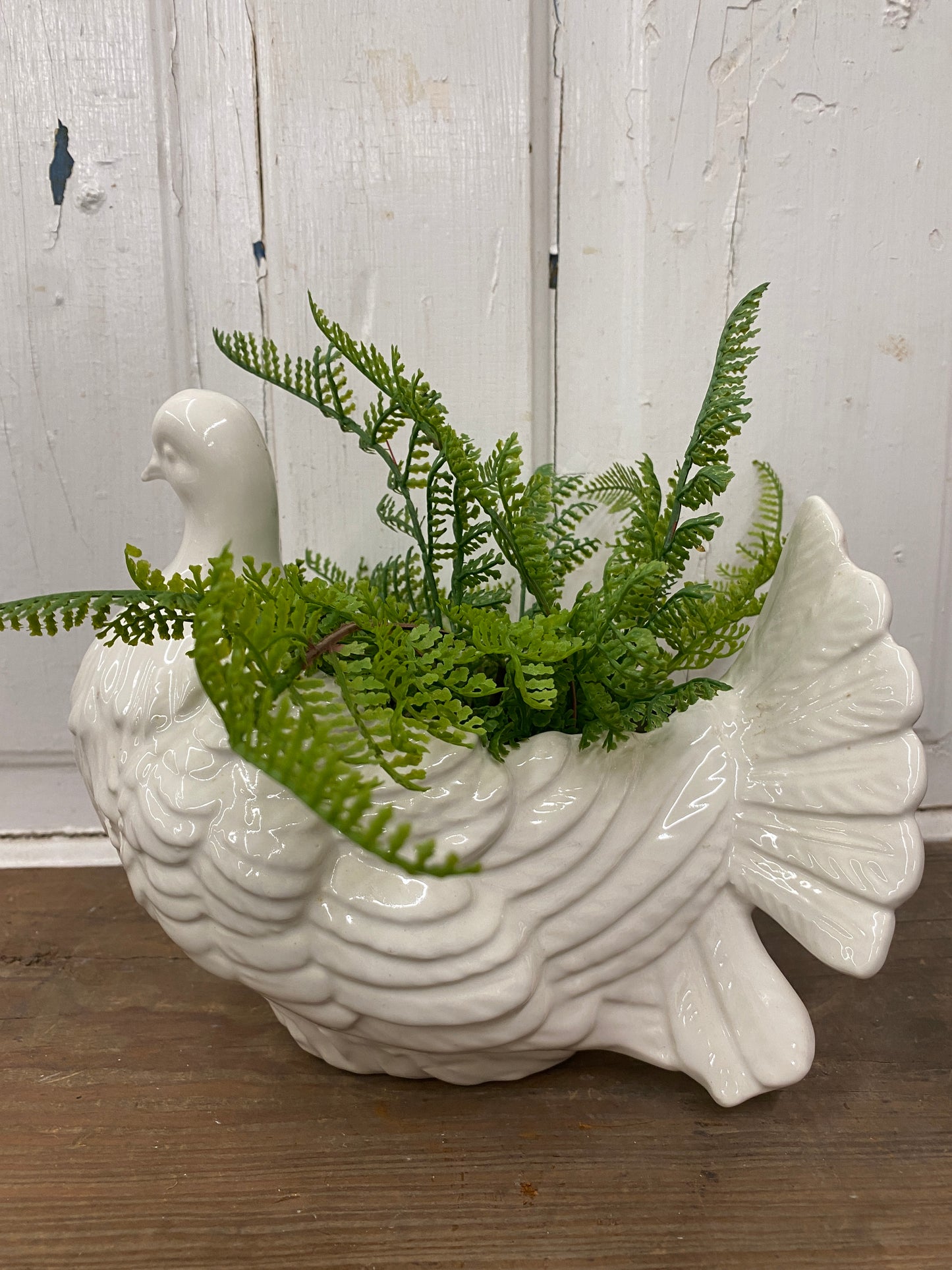WHITE BIRD PLANTER