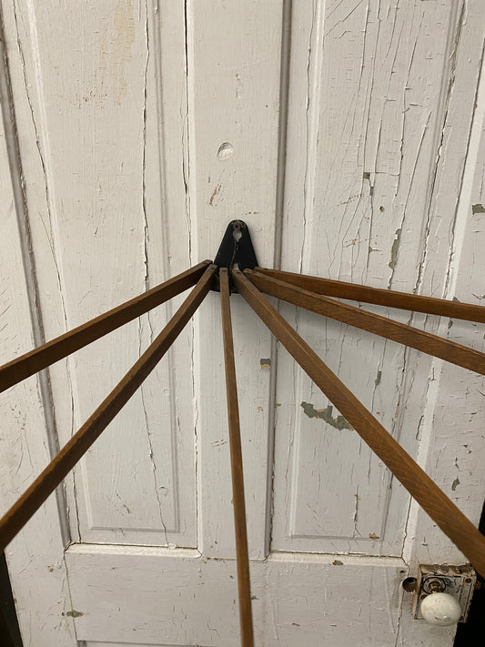 CLOTHES DRYING RACK