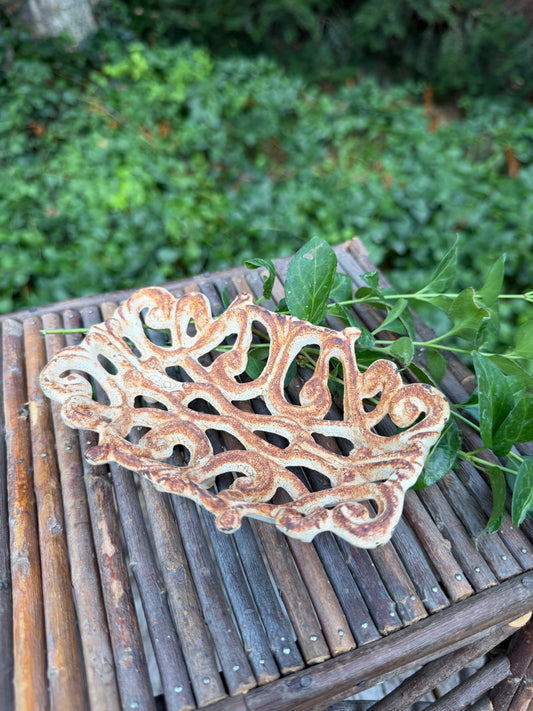 CAST-IRON SOAP DISH ￼
